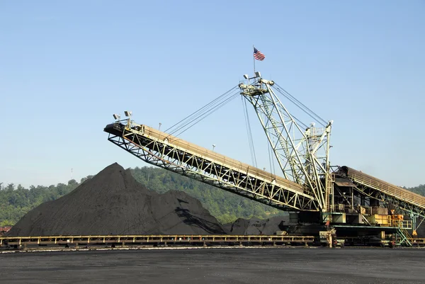 Вугілля навантажувач — стокове фото