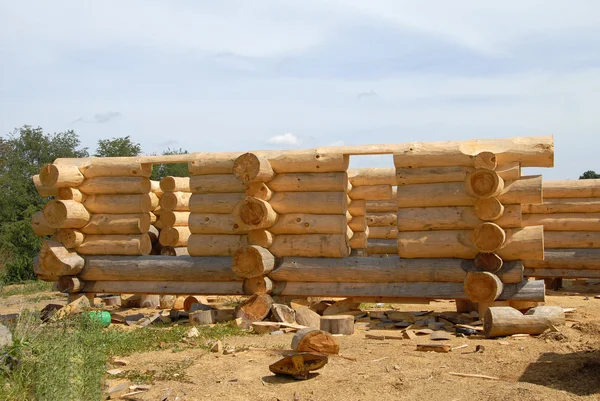 Будівництво дерев'яного будинку — стокове фото