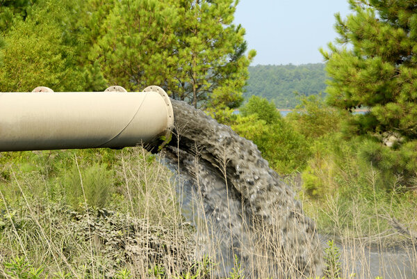 Сброс промышленных отходов

