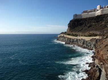 Cliffs Deniz Manzaralı