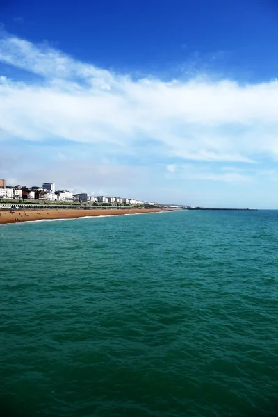 Brighton beach kustlijn — Stockfoto