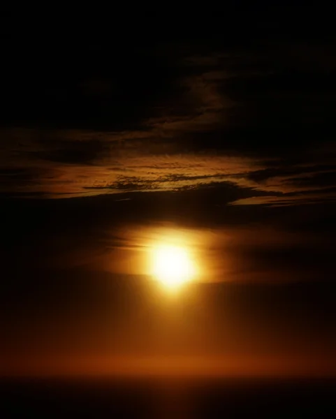 Puesta de sol con nubes — Foto de Stock