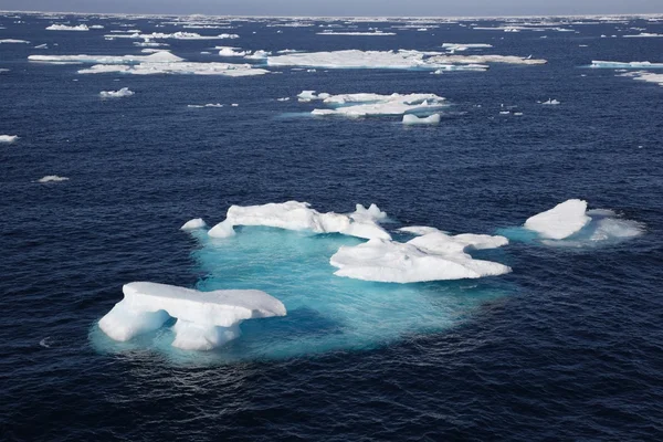 Faixa de gelo no Ártico do Canadá — Fotografia de Stock