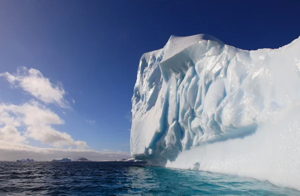Enorma isberg i Antarktis Stockfoto