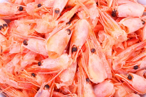 Resíduos da limpeza de camarões cozidos — Fotografia de Stock