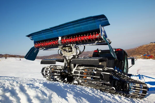Máquina de pista (gato de nieve ) — Foto de Stock