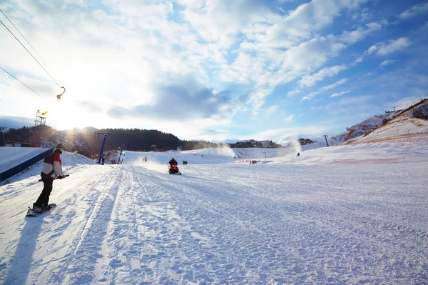 Mountain ski resort slope — Stock Photo, Image