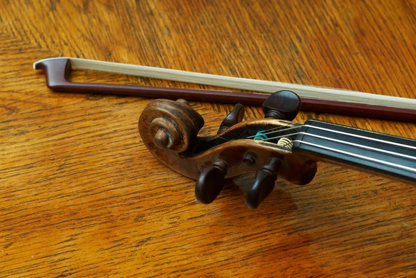 Retro-Geige in Nahaufnahme — Stockfoto