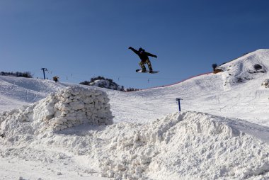 Extreme skiing flight clipart