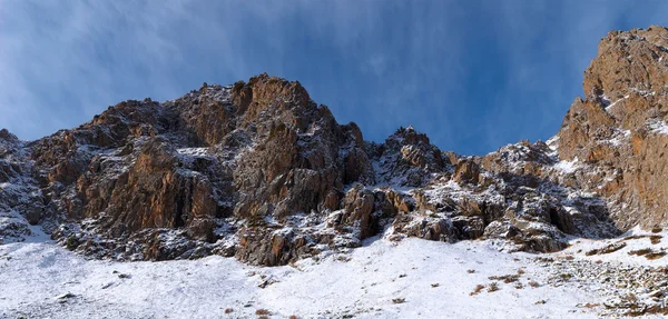 Panorama of Winter rocks in high mountain — Stock Photo, Image