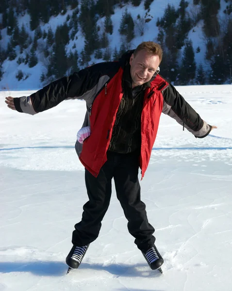 Patinação no gelo na montanha como — Fotografia de Stock