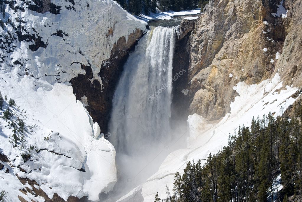 Yellowstone Falls in Spring 2