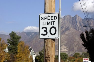 Speed Limit 30 clipart