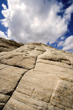 Looking up the Sandstones clipart