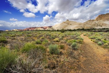 Path to the Redrock Mountains clipart