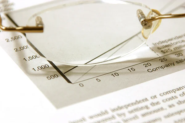 Óculos e orçamento — Fotografia de Stock