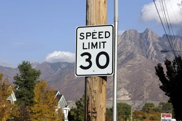 Limite di velocità 30 — Foto Stock