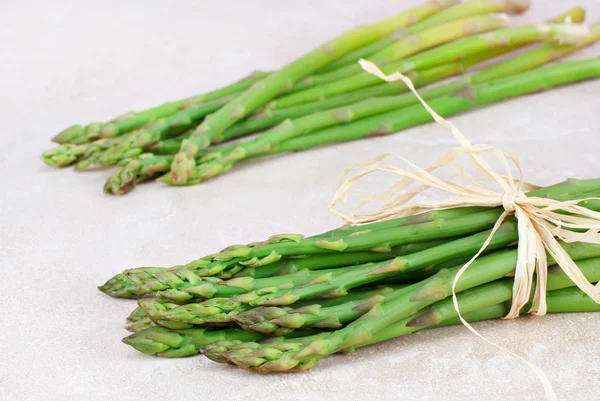 Two bunches of fresh asparagus — Stock Photo, Image