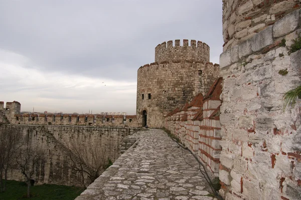 Istanbul, Turkey, fortress walls — Stock Photo, Image