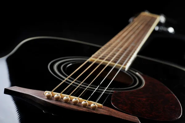 Guitarra preta — Fotografia de Stock