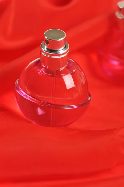 Eine Flasche Parfüm — Stockfoto