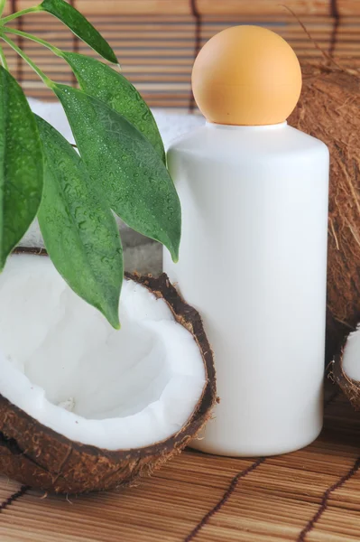 Kokosowy i olej do masażu — Zdjęcie stockowe