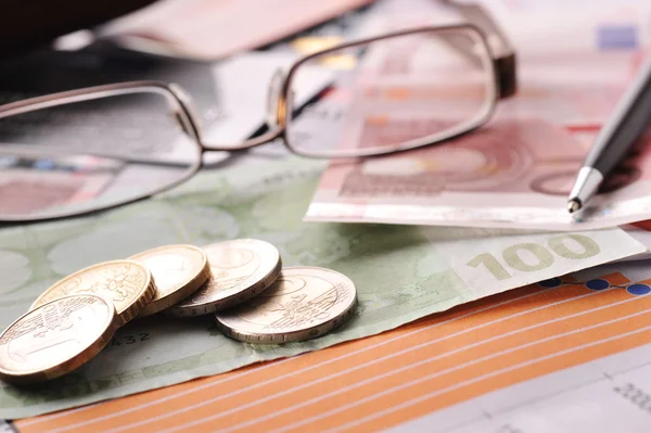 stock image Glasses and money