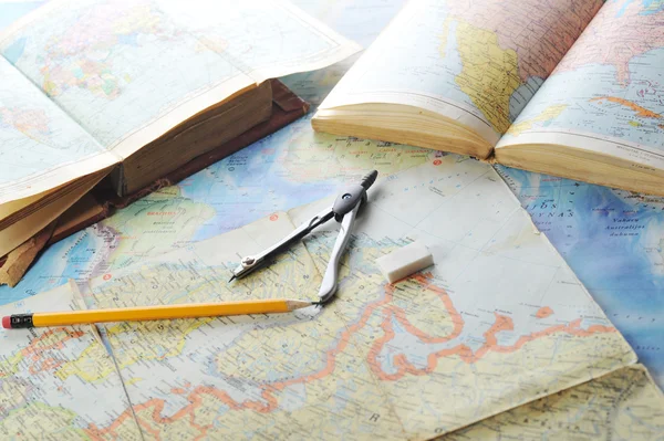 Χάρτη και pensil — Φωτογραφία Αρχείου