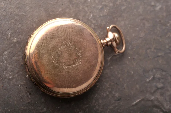 Viejo reloj de oro — Foto de Stock