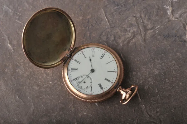 Old gold watch — Stock Photo, Image