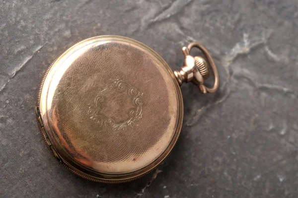 Viejo reloj de oro — Foto de Stock