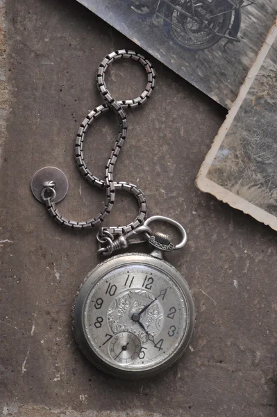 Reloj viejo Imagen De Stock