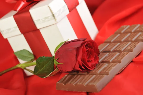 Δώρο και σοκολάτα — Φωτογραφία Αρχείου