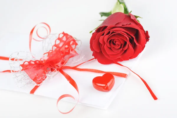 Rose and letter — Stock Photo, Image