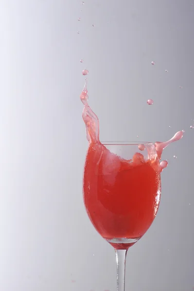 Kırmızı sıvı cam — Stok fotoğraf