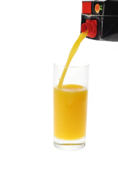 Wlać sok pomarańczowy — Zdjęcie stockowe