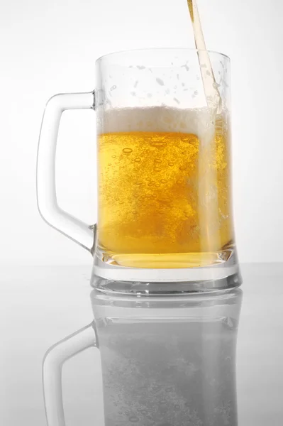 杯子里的啤酒 — 图库照片