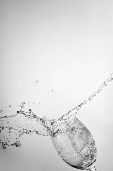 Su sıçrama hareket dondurmak — Stok fotoğraf
