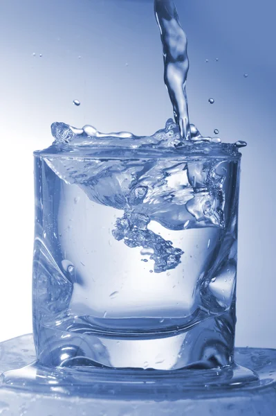 Woda w szkle — Zdjęcie stockowe