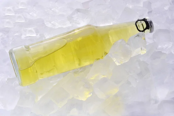 Botella con bebida — Foto de Stock
