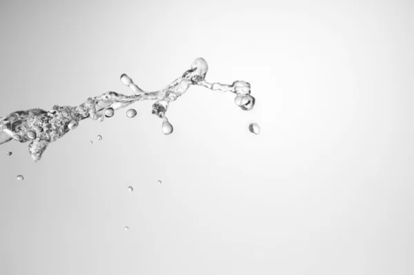 Stříkající vodě zmrazit pohyb — Stock fotografie