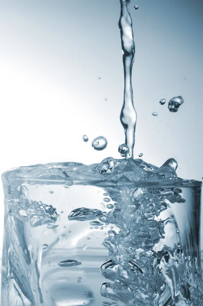 Vatten i glas — Stockfoto