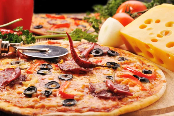 Pizza con queso — Foto de Stock