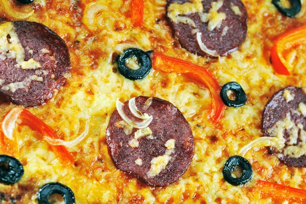 Pizza con pimientos —  Fotos de Stock