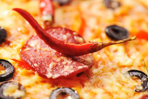 Pizza mit Paprika — Stockfoto