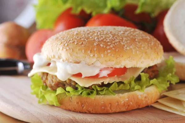 Sandwich mit Schnitzel — Stockfoto