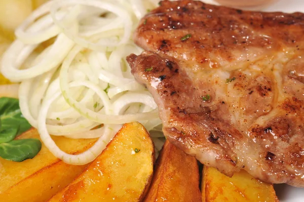 Kött med potatis — Stockfoto