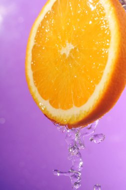 Juicy orange ve sıçraması