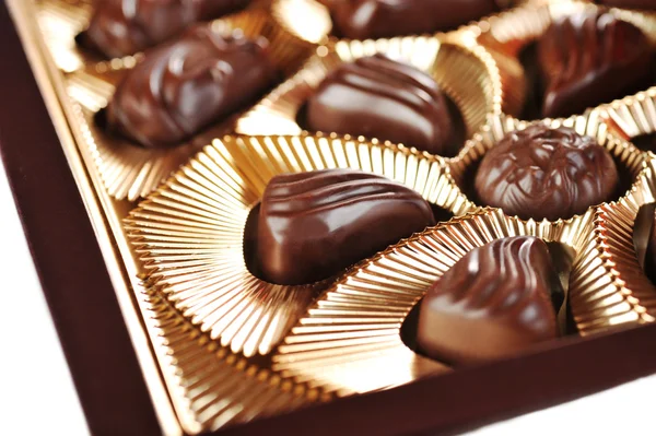 Caixa de folha de ouro de chocolates — Fotografia de Stock
