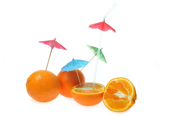 橘子与 coctail 遮阳伞 — 图库照片